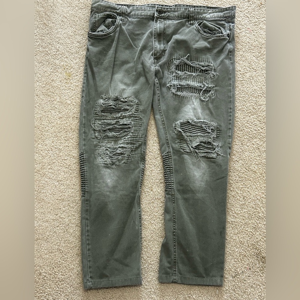 Smoke Rise Men’s 42x32 (42x30) Slim Straight Leg Distressed Green Denim Jeans